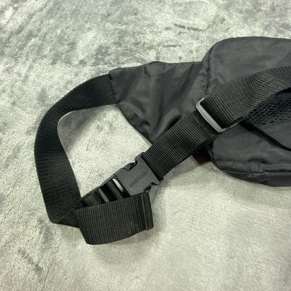 Case‎ Logic Waist Bag Black Fanny Pack Adjustable Strap Travel Utility Pouch